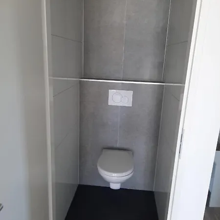 Modern Vakantiehuisje In Knokke-Heist 크노케-하이스트